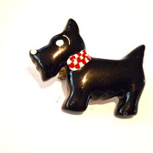 Vintage Plastic Fantastic Black Scottie Scotty Dog  Red Check Collar Brooch Pin